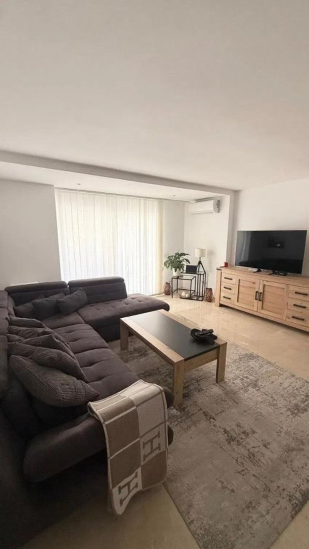 2 Bed Ground Floor Apartment in Estepona
