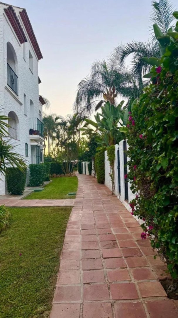 2 Bed Ground Floor Apartment in Estepona