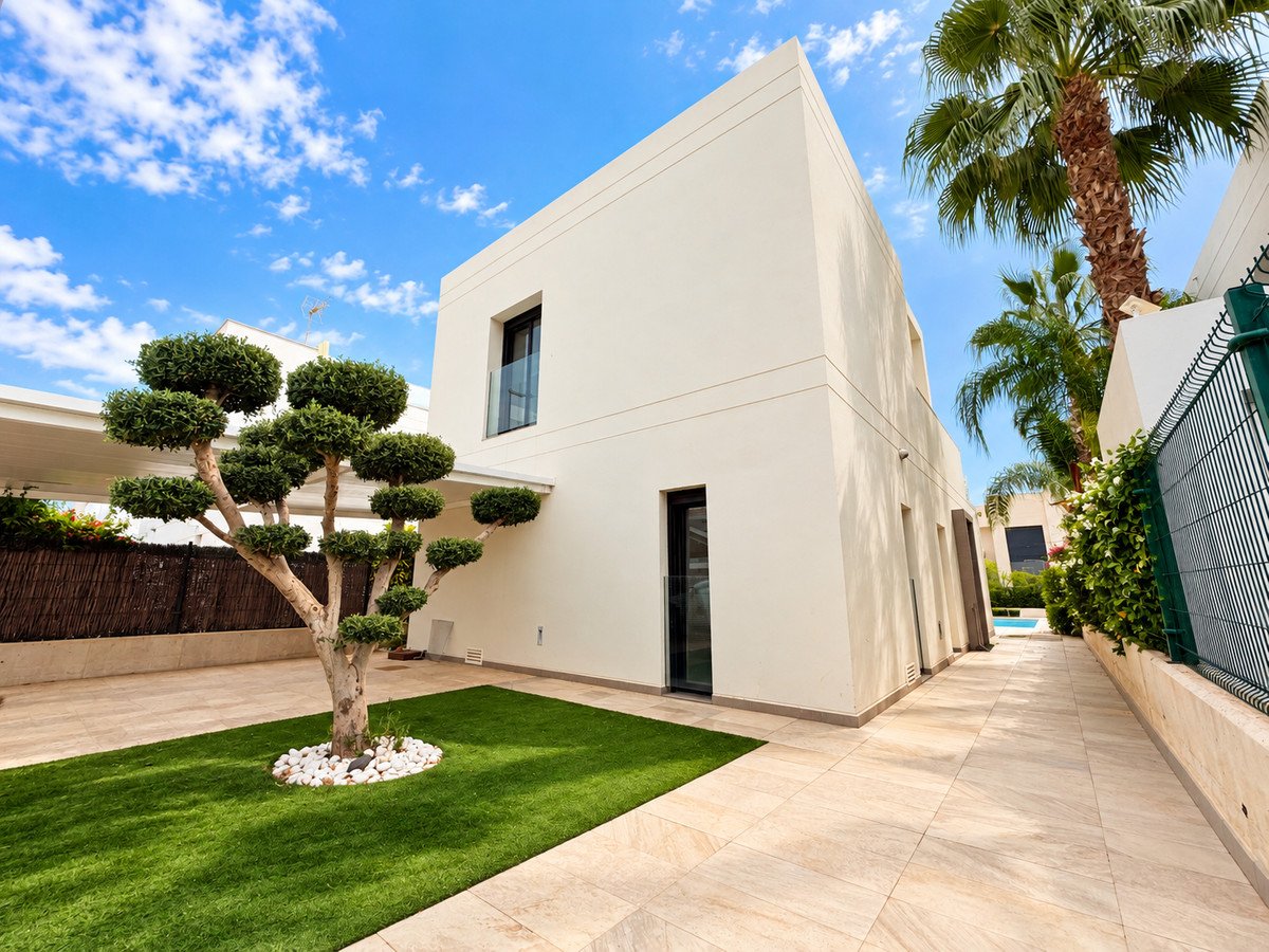 3 Bed Detached Villa in Ciudad Quesada