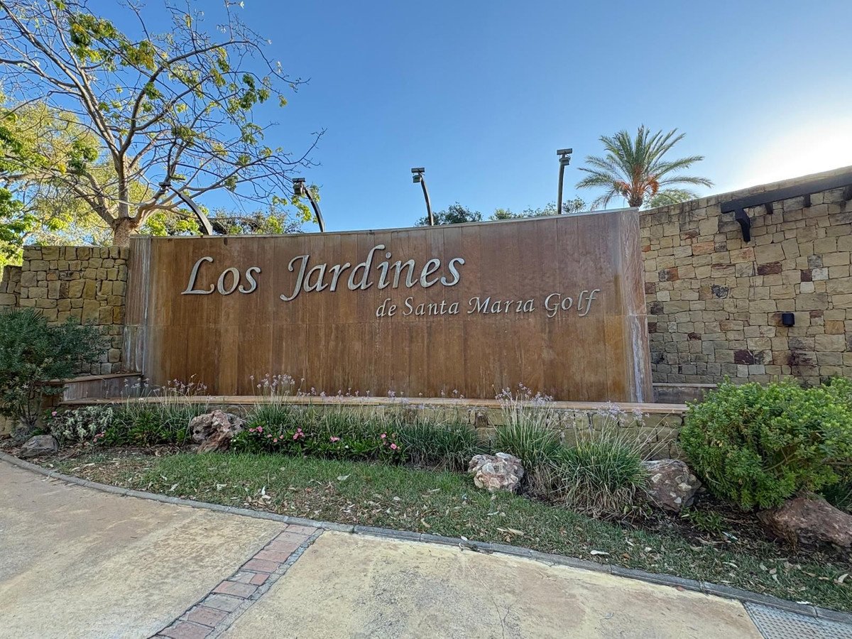2 Bed Ground Floor Apartment in Elviria