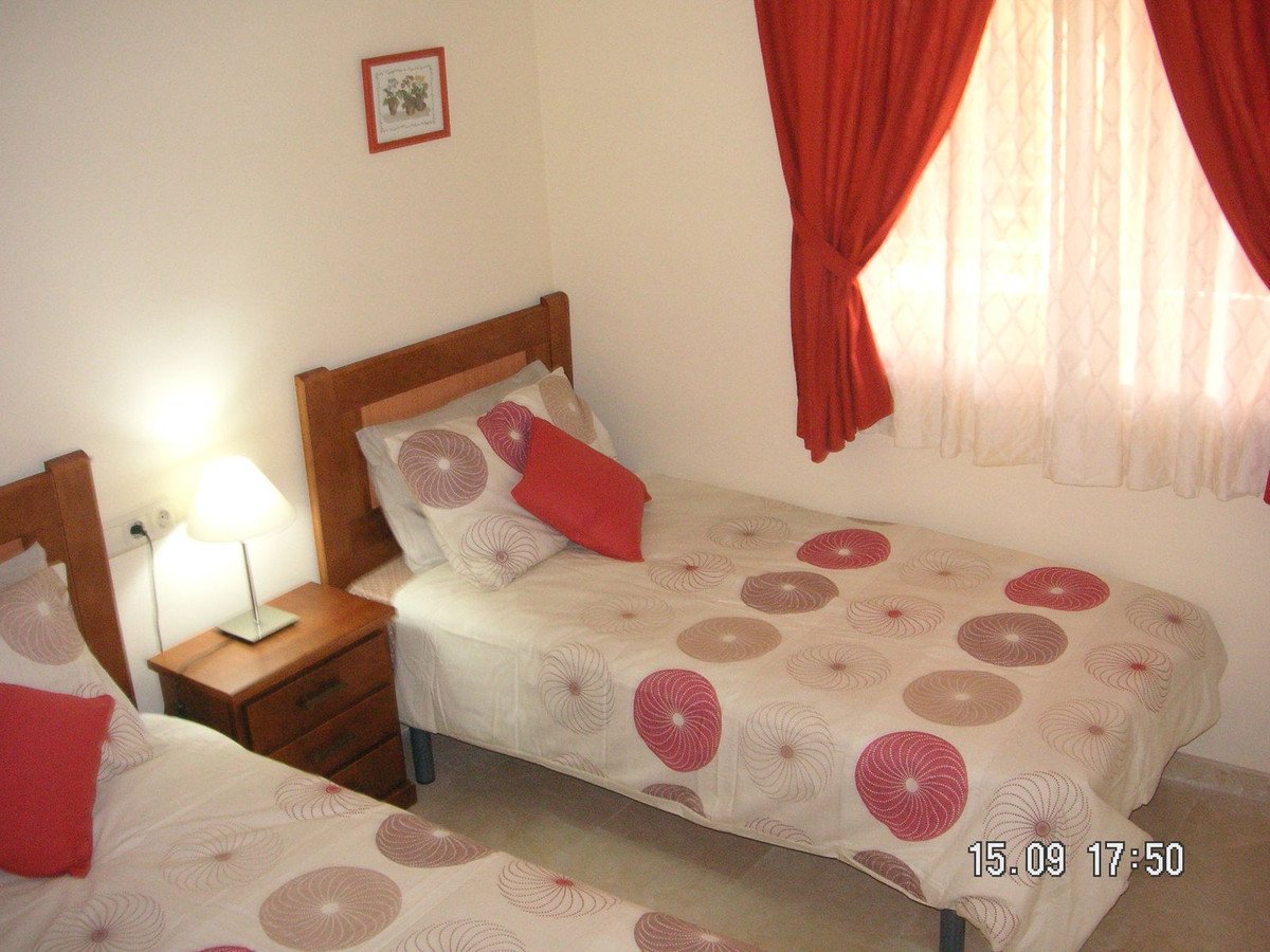 2 Bed Ground Floor Apartment in Elviria