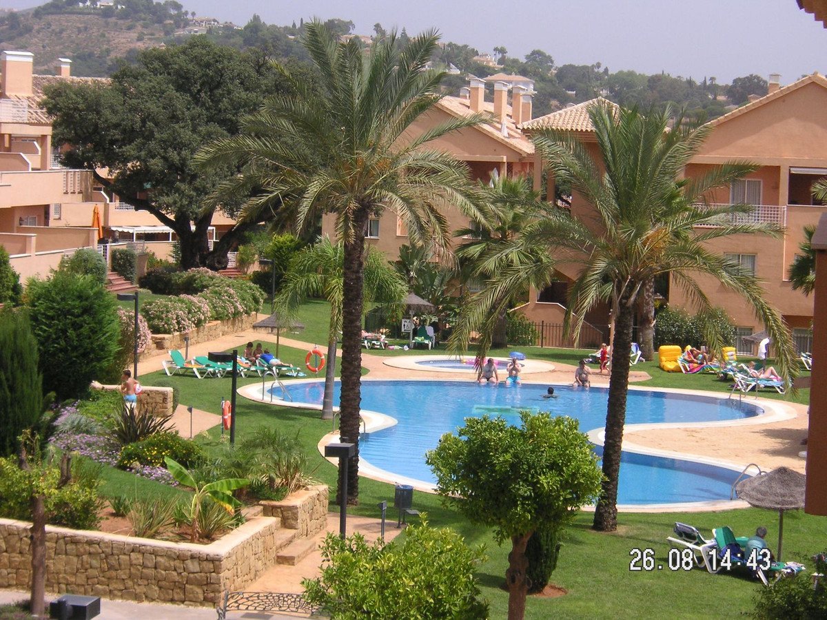 2 Bed Ground Floor Apartment in Elviria