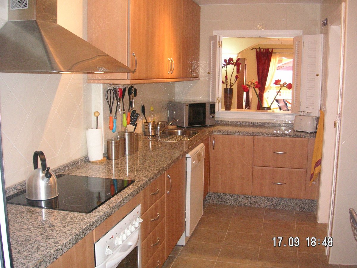 2 Bed Ground Floor Apartment in Elviria