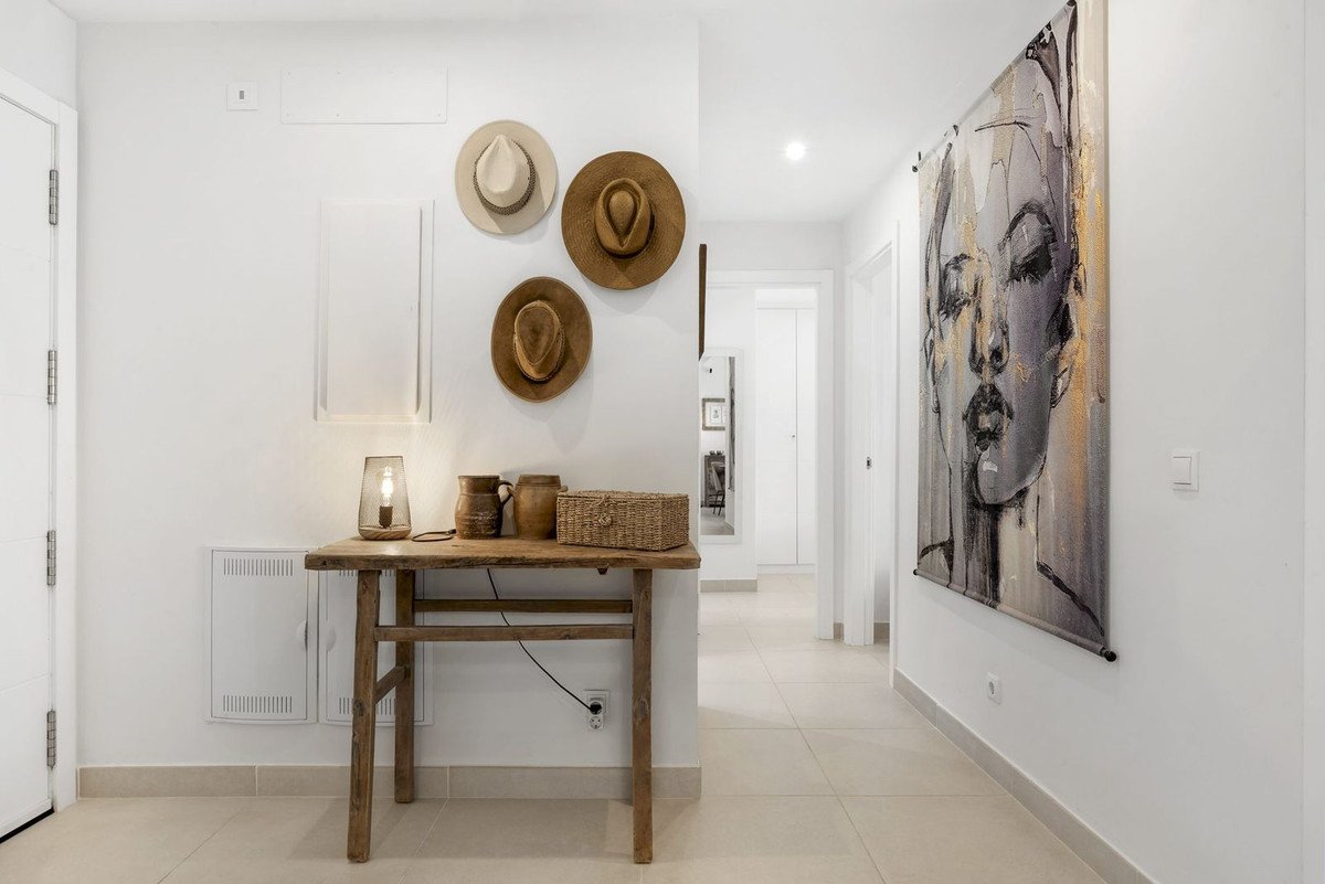 2 Bed Ground Floor Apartment in Estepona