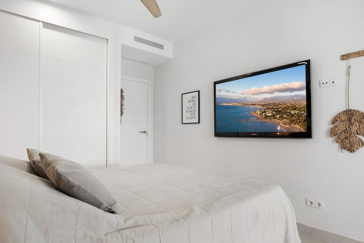 2 Bed Ground Floor Apartment in Estepona