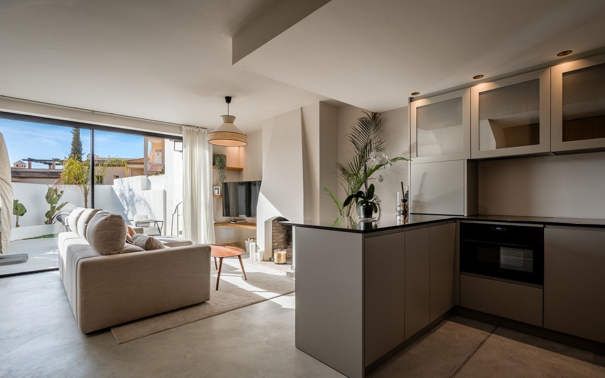 2 Bed Townhouse in Nueva Andalucía
