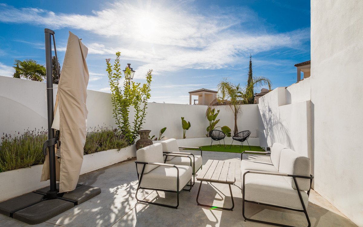 2 Bed Townhouse in Nueva Andalucía