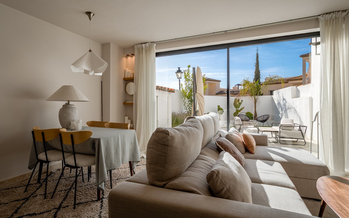 2 Bed Townhouse in Nueva Andalucía