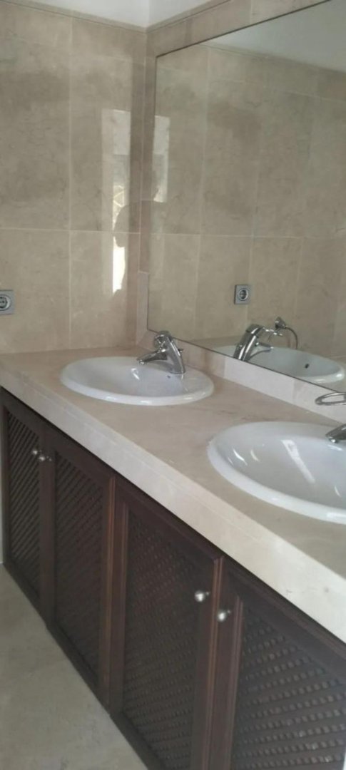 3 Bed Middle Floor Apartment in San Roque