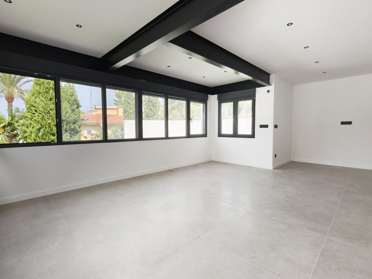 3 Bed Detached Villa in Denia