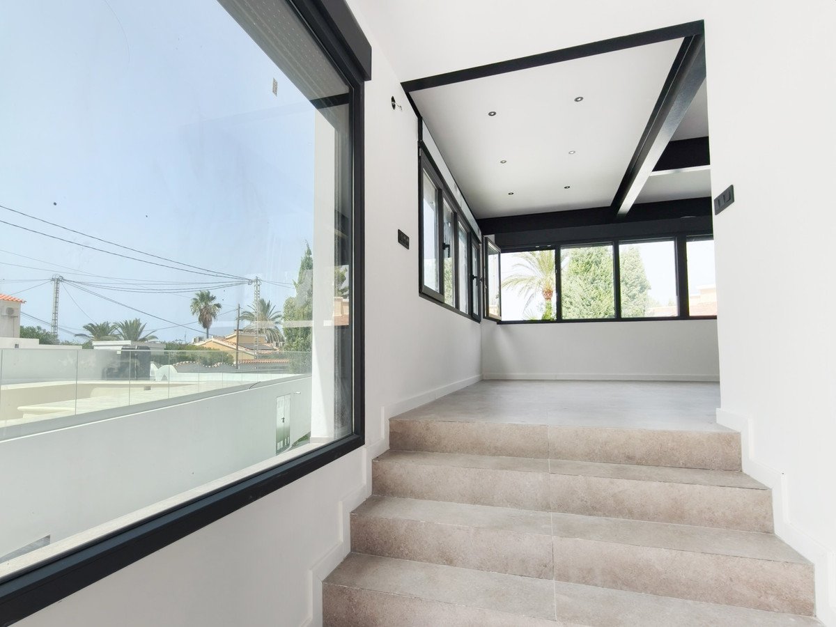 3 Bed Detached Villa in Denia