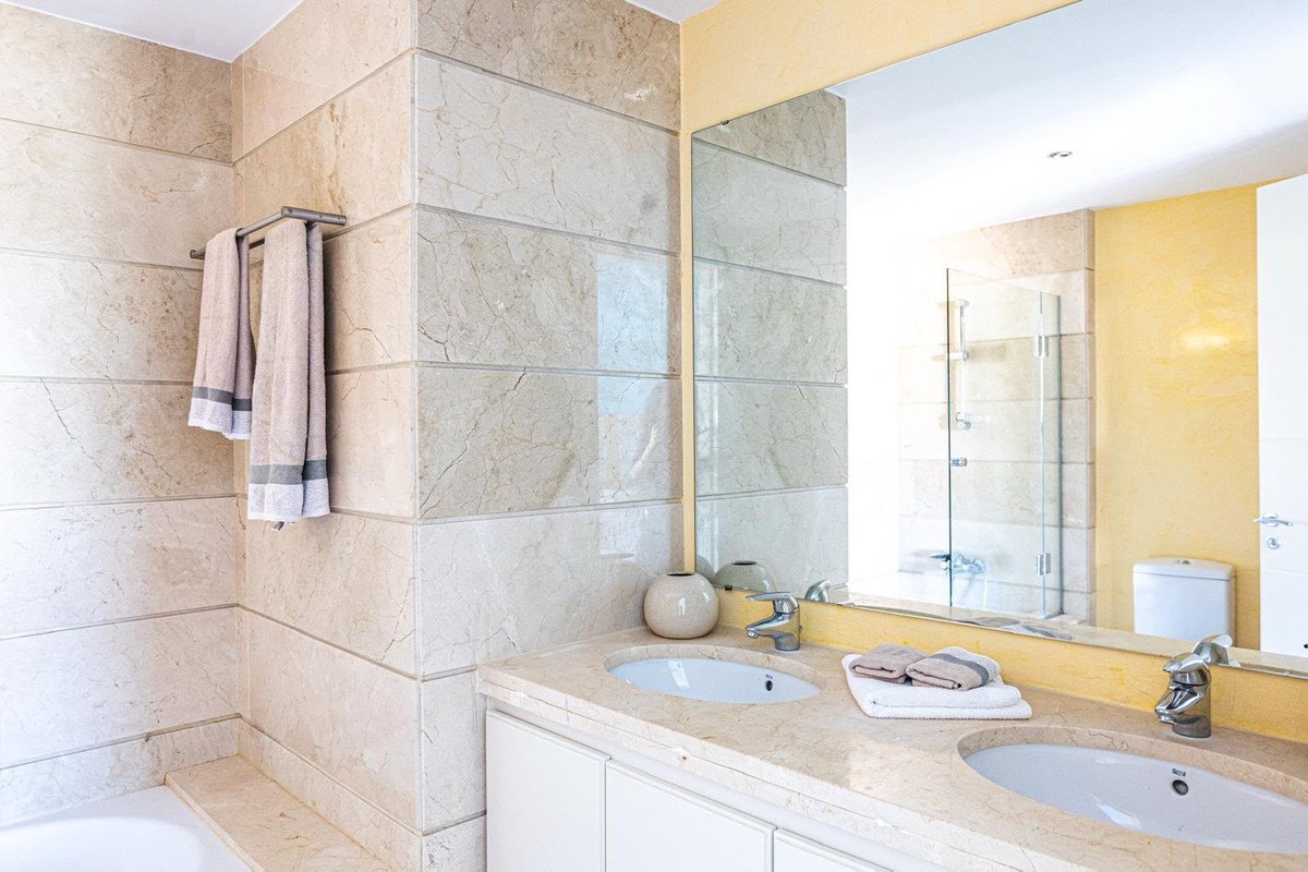 3 Bed Semi-Detached House in Mijas Golf