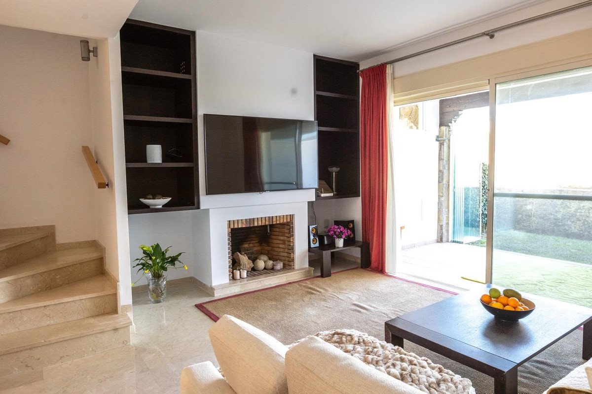 3 Bed Semi-Detached House in Mijas Golf