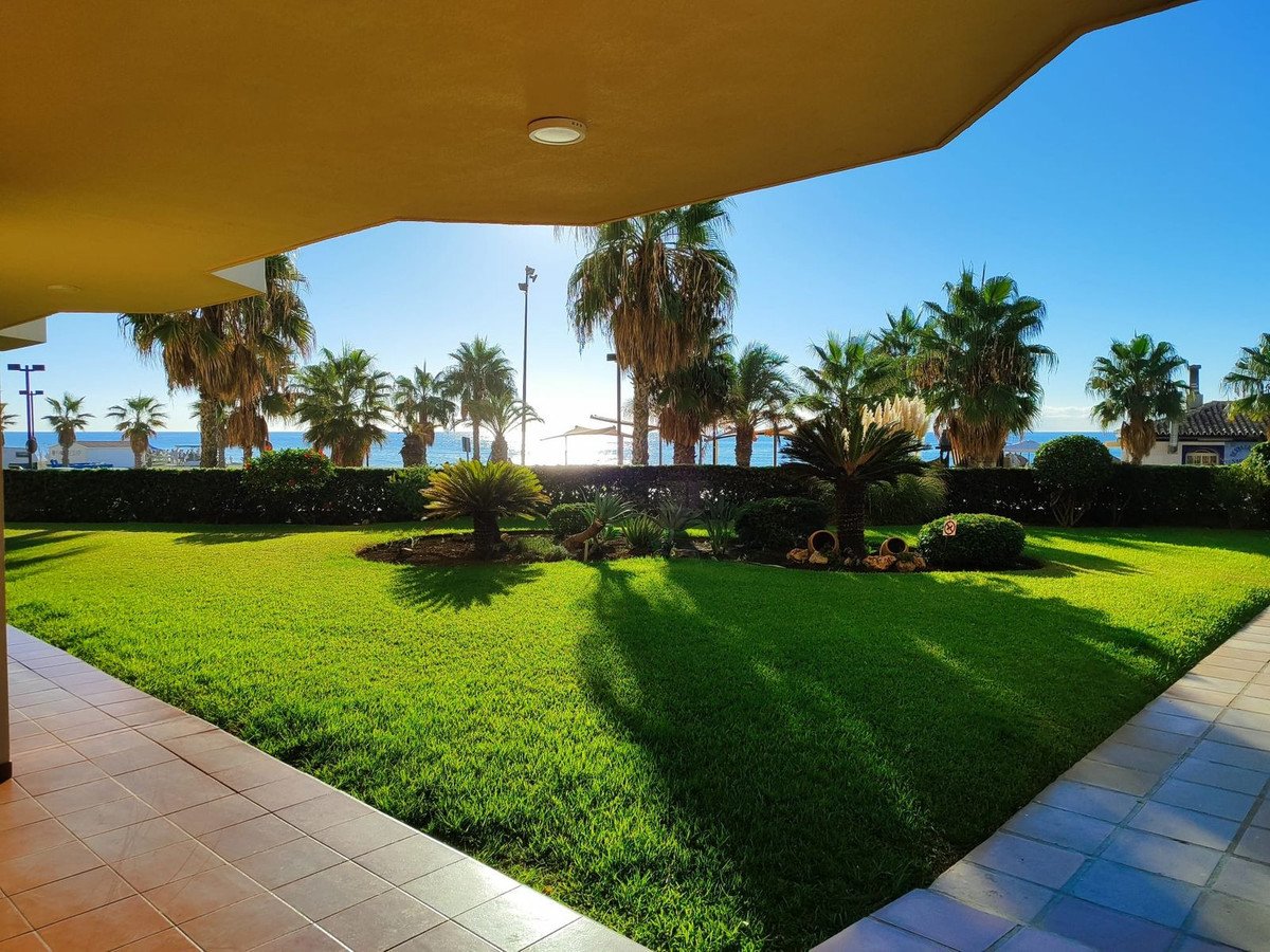 21 Bed Top Floor Apartment in Fuengirola