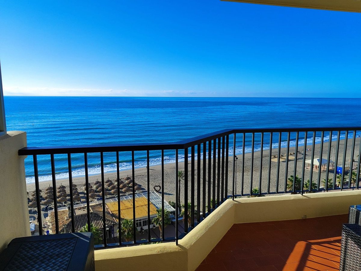 21 Bed Top Floor Apartment in Fuengirola