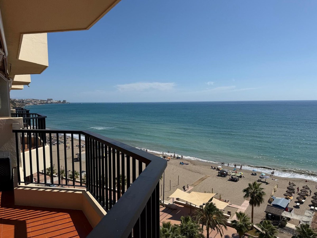 21 Bed Top Floor Apartment in Fuengirola
