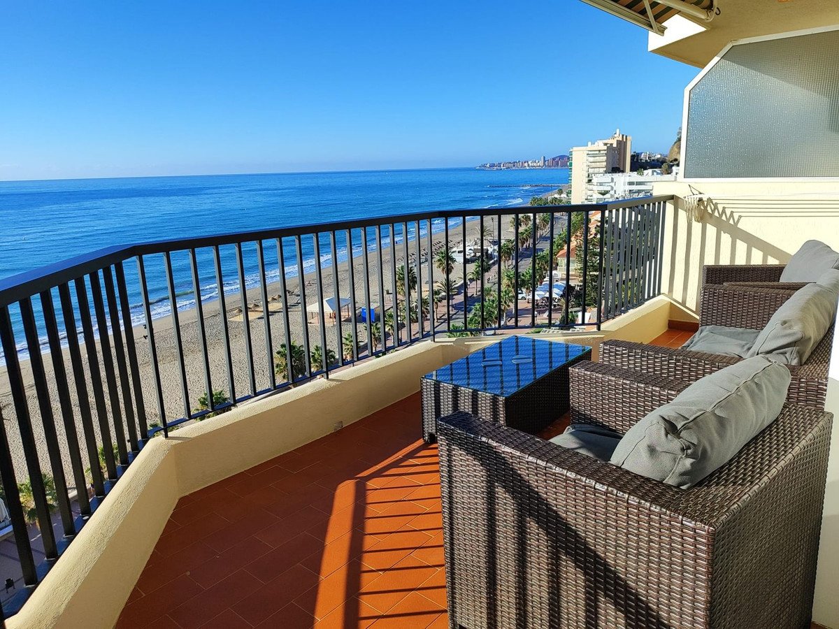 21 Bed Top Floor Apartment in Fuengirola