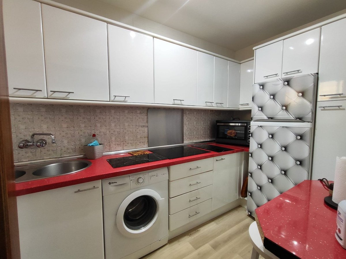 21 Bed Top Floor Apartment in Fuengirola