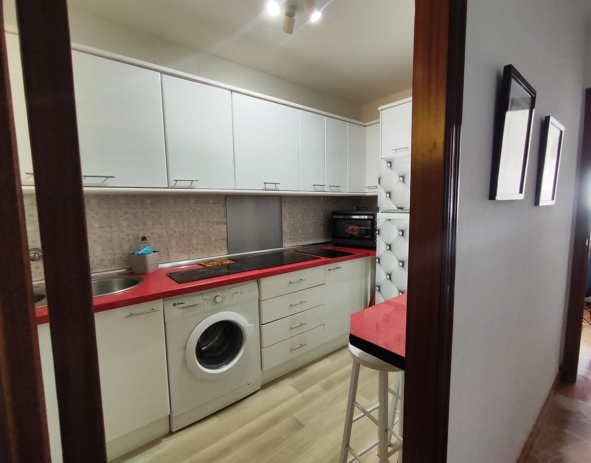 21 Bed Top Floor Apartment in Fuengirola