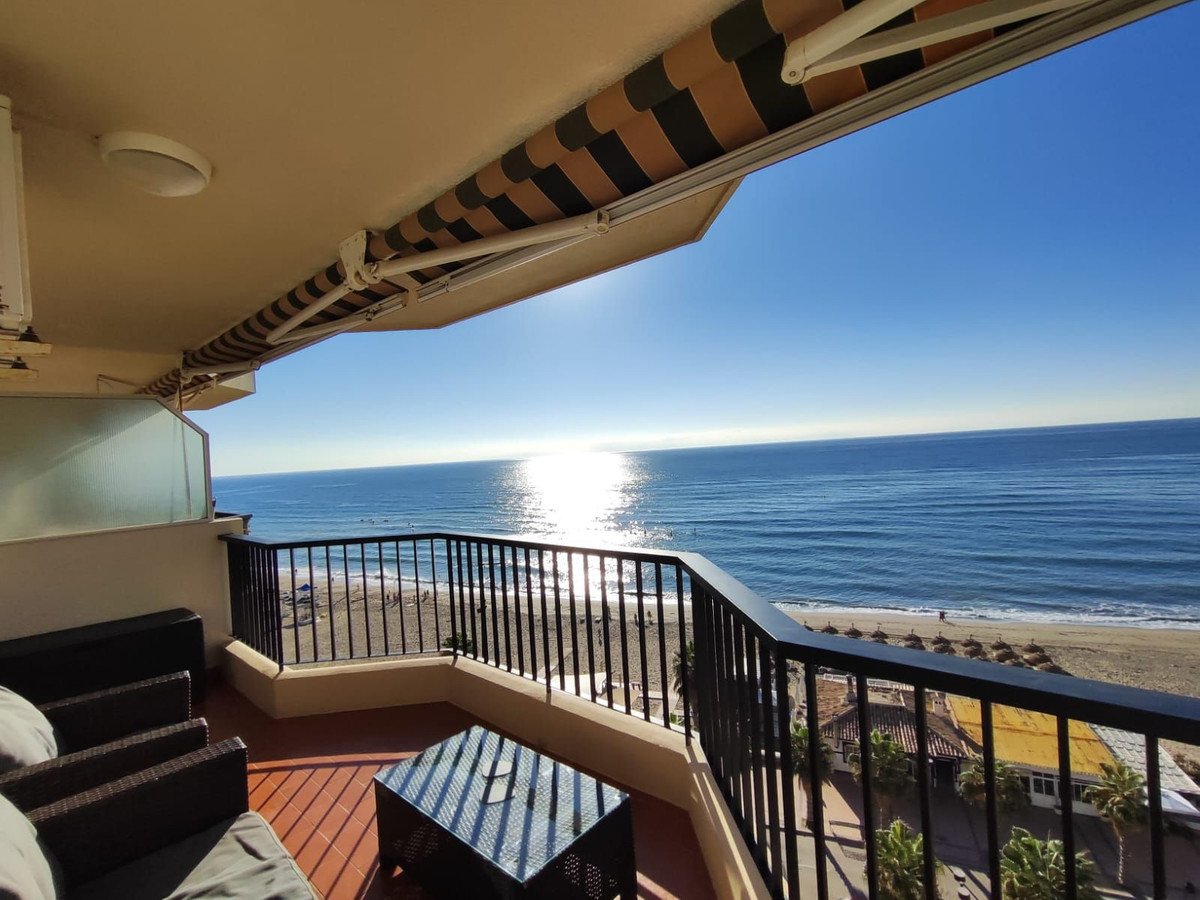 21 Bed Top Floor Apartment in Fuengirola