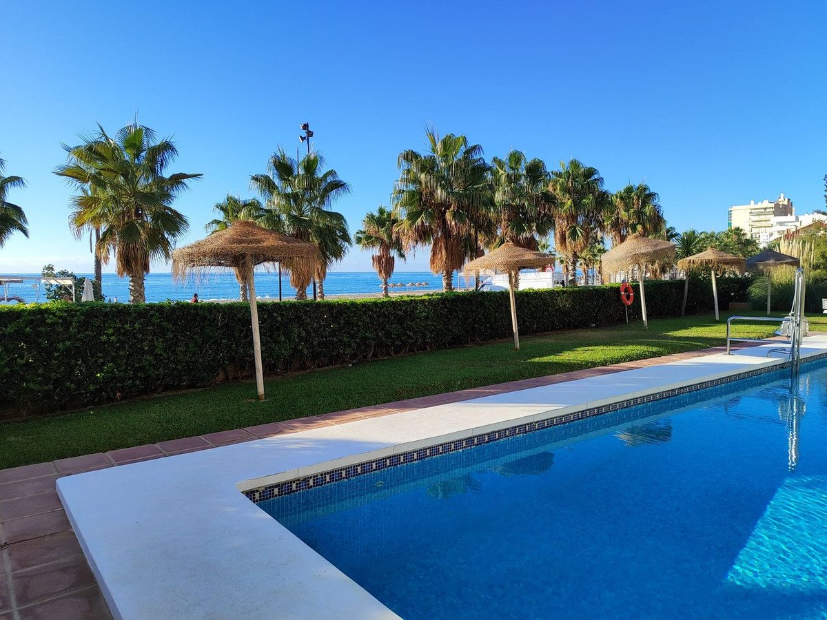 21 Bed Top Floor Apartment in Fuengirola