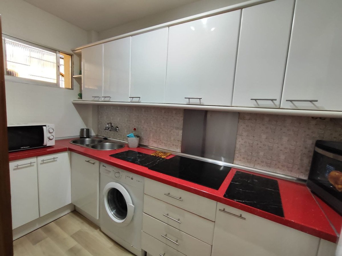 21 Bed Top Floor Apartment in Fuengirola