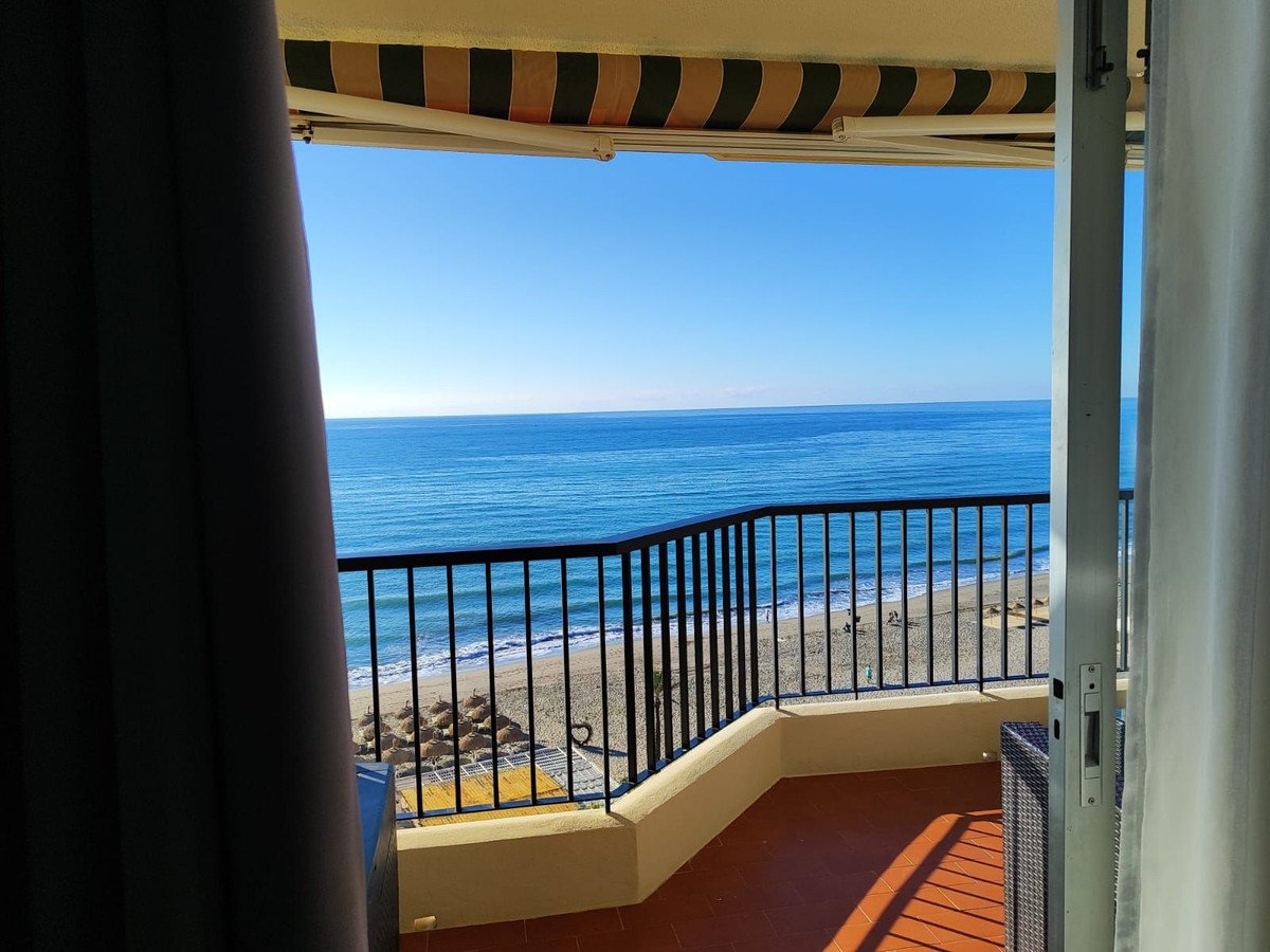 21 Bed Top Floor Apartment in Fuengirola
