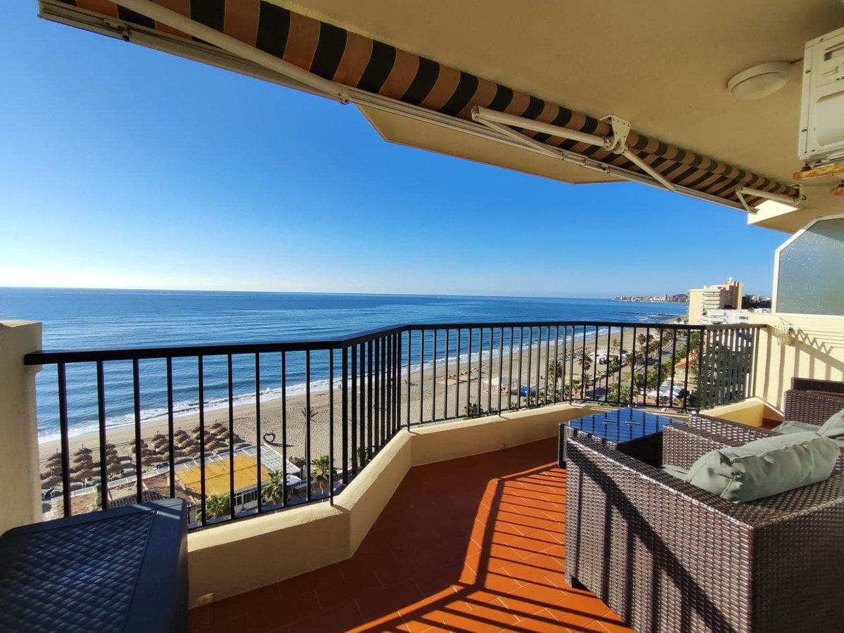 21 Bed Top Floor Apartment in Fuengirola