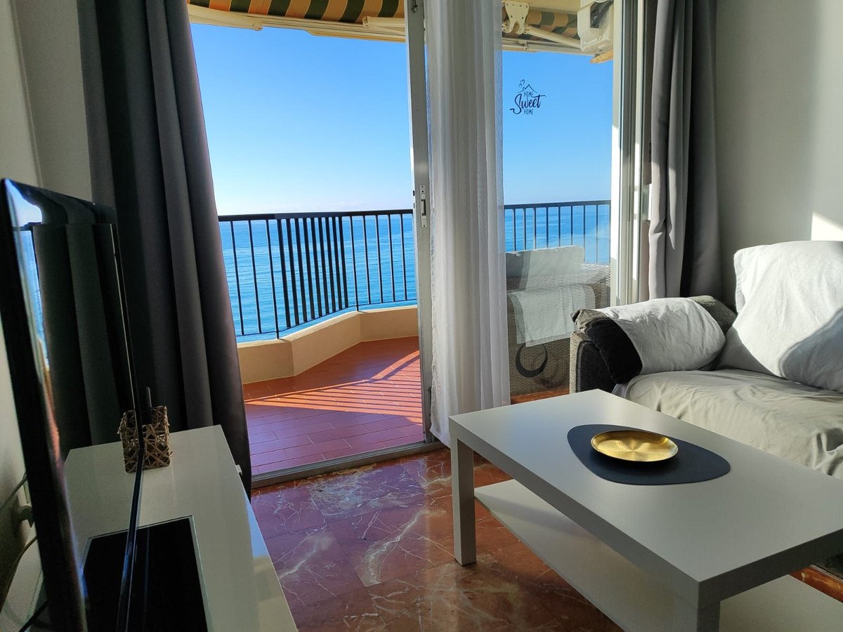 21 Bed Top Floor Apartment in Fuengirola