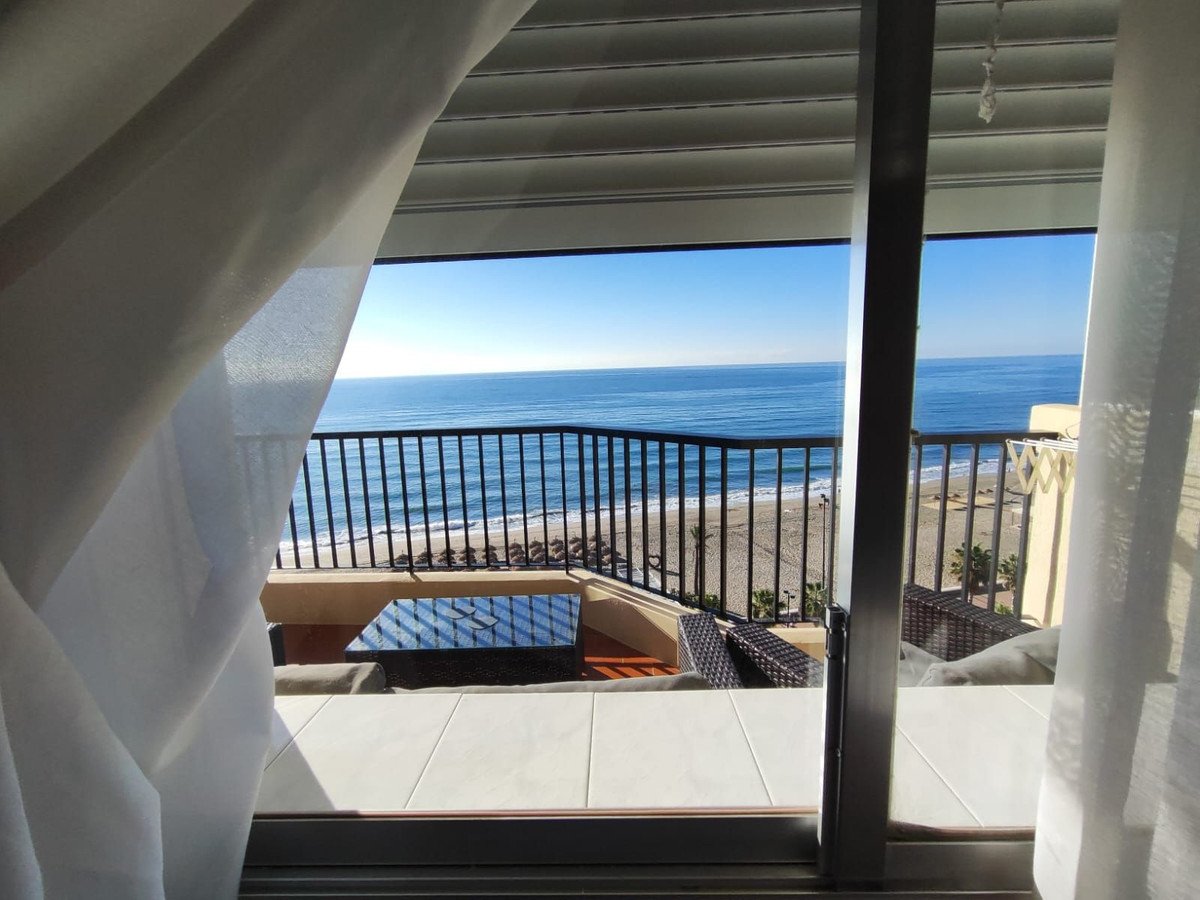 21 Bed Top Floor Apartment in Fuengirola