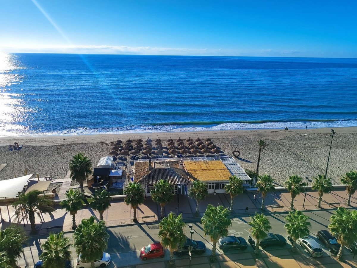 21 Bed Top Floor Apartment in Fuengirola
