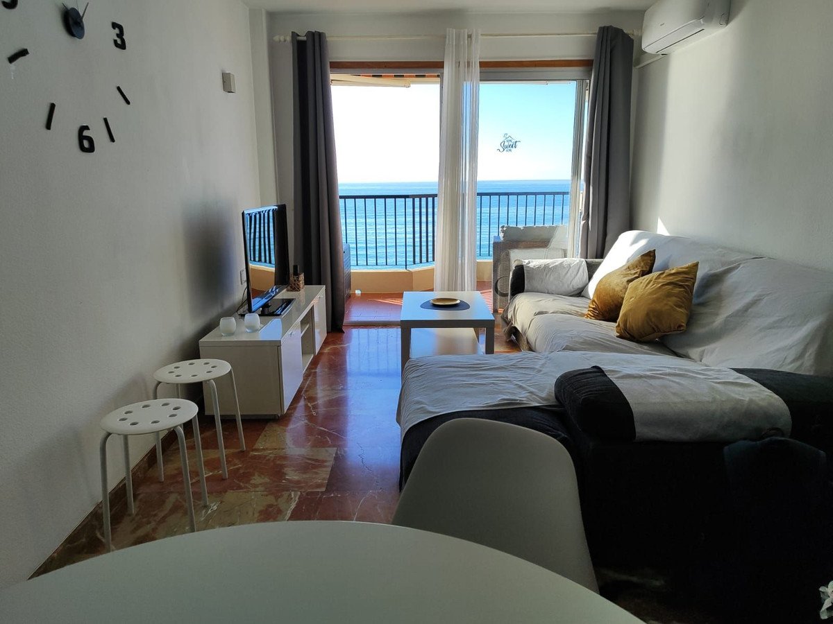 21 Bed Top Floor Apartment in Fuengirola