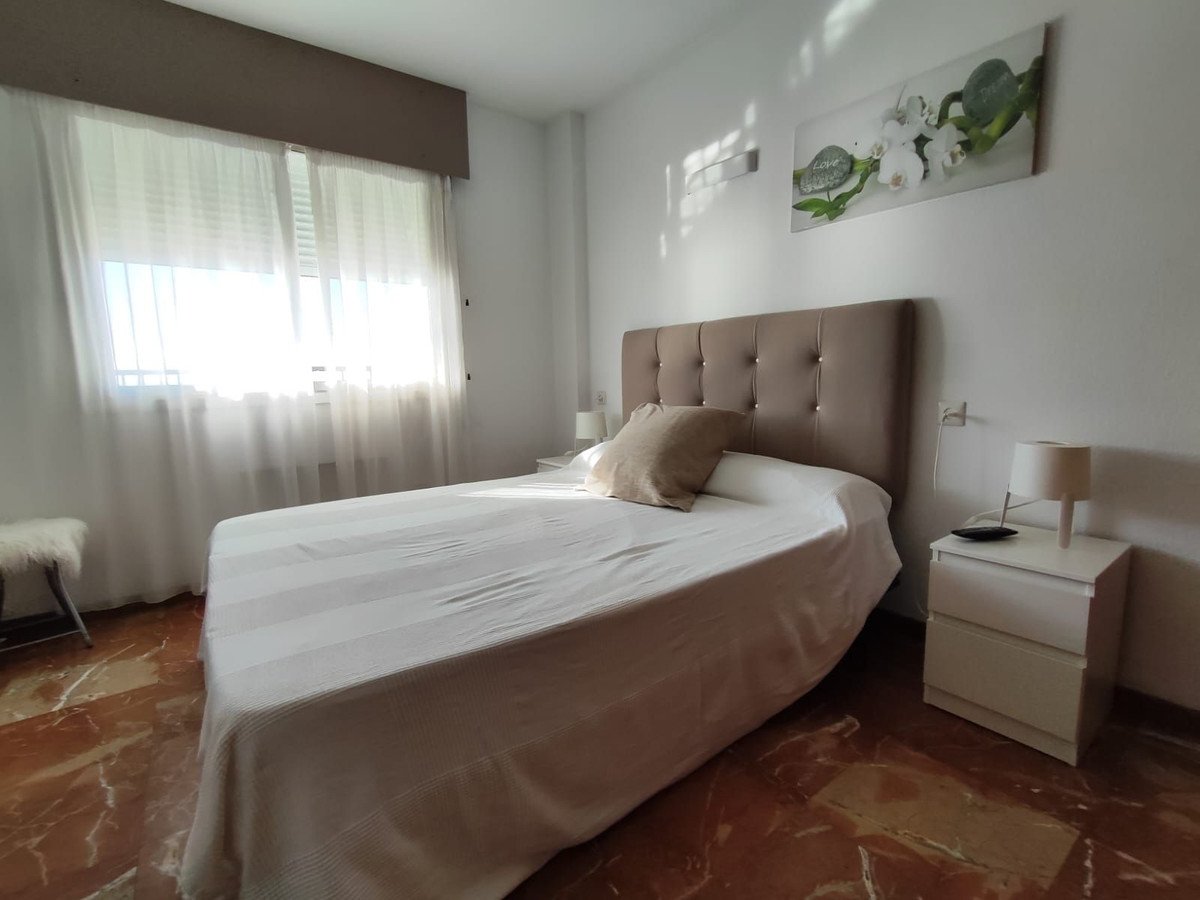 21 Bed Top Floor Apartment in Fuengirola