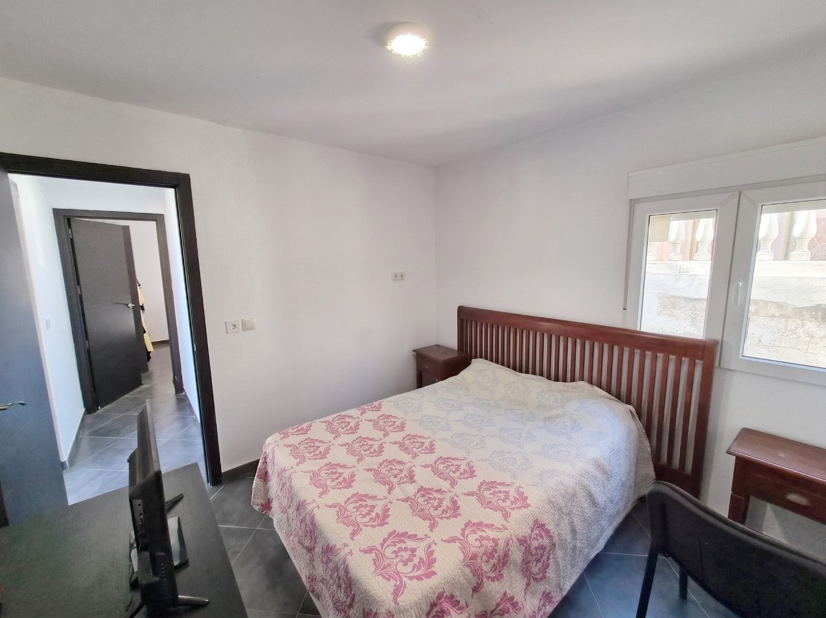 4 Bed Detached Villa in Benalmadena