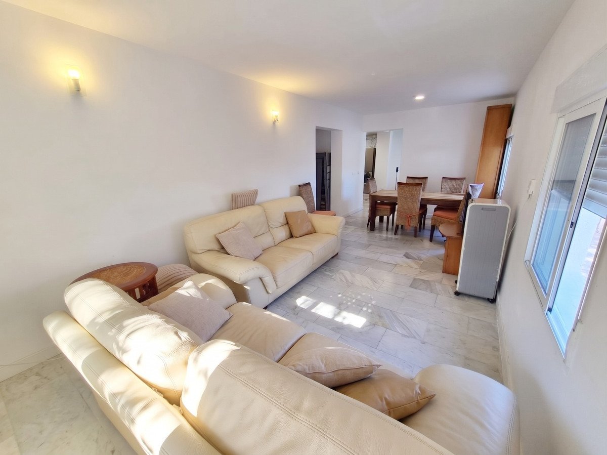 4 Bed Detached Villa in Benalmadena