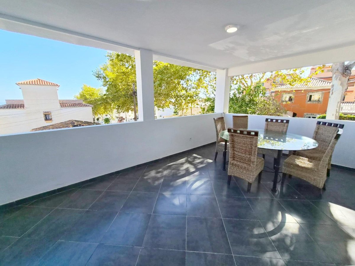 4 Bed Detached Villa in Benalmadena
