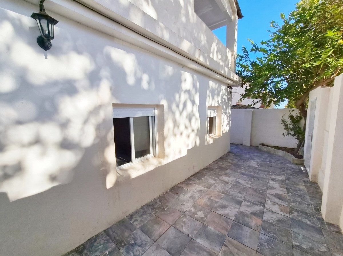 4 Bed Detached Villa in Benalmadena