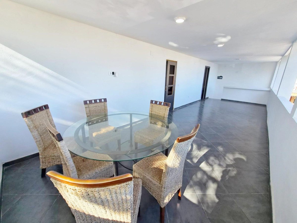 4 Bed Detached Villa in Benalmadena