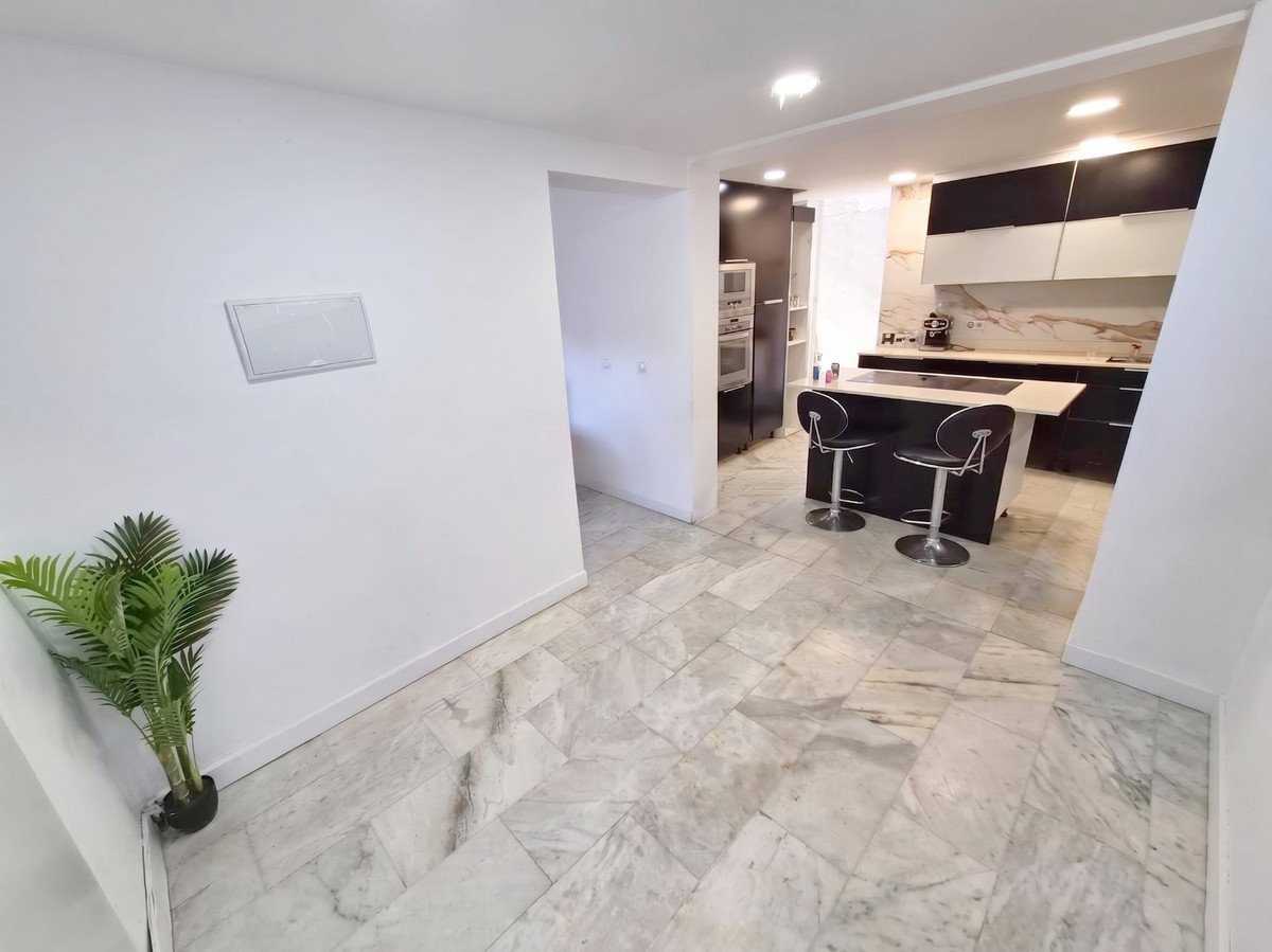 4 Bed Detached Villa in Benalmadena