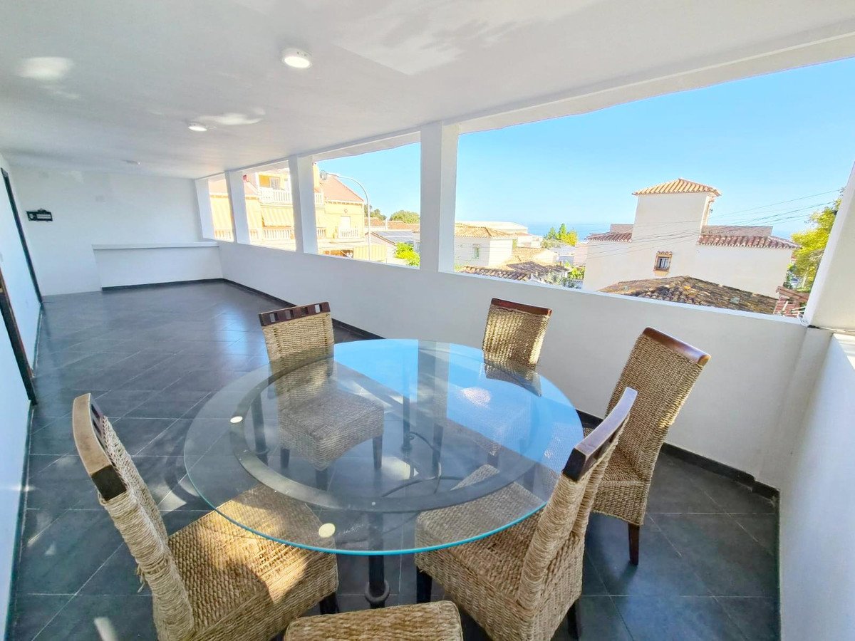 4 Bed Detached Villa in Benalmadena