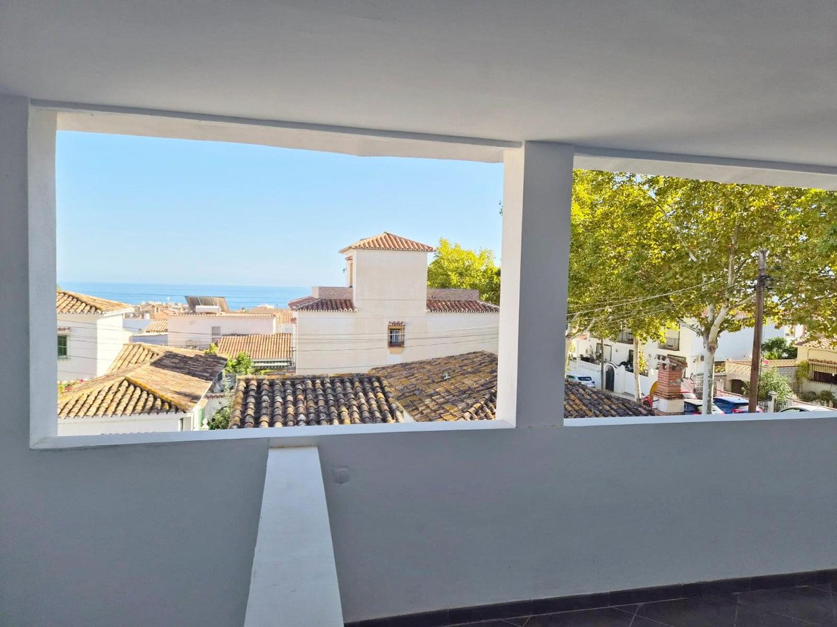 4 Bed Detached Villa in Benalmadena