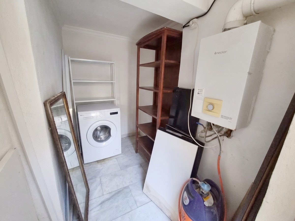4 Bed Detached Villa in Benalmadena