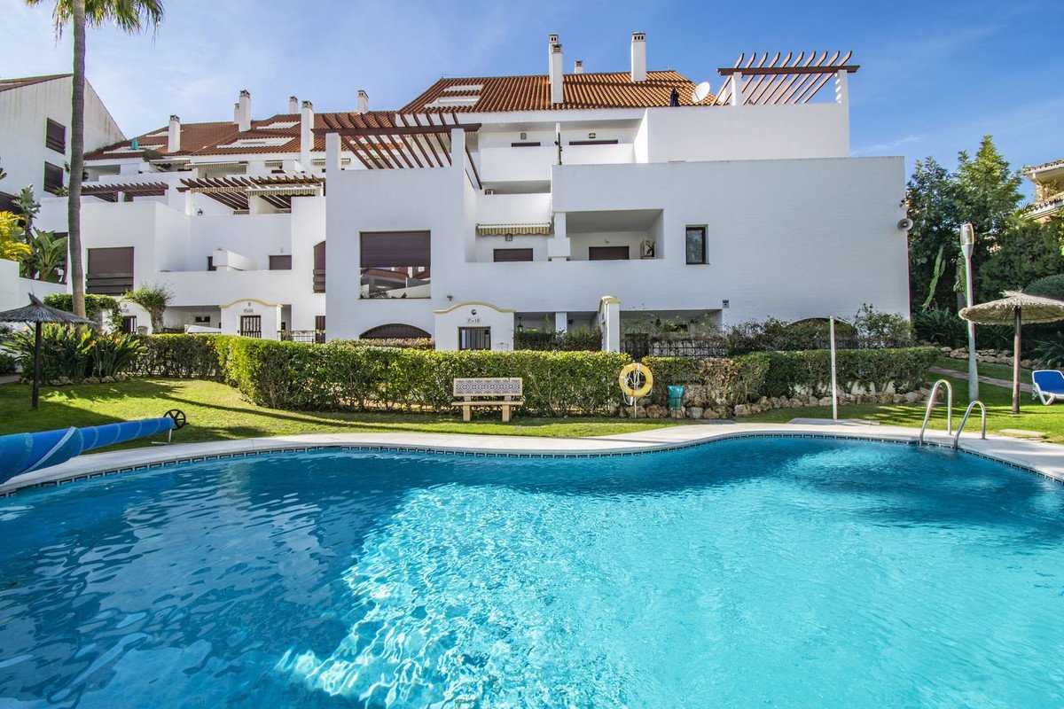 3 Bed Ground Floor Apartment in Nueva Andalucía