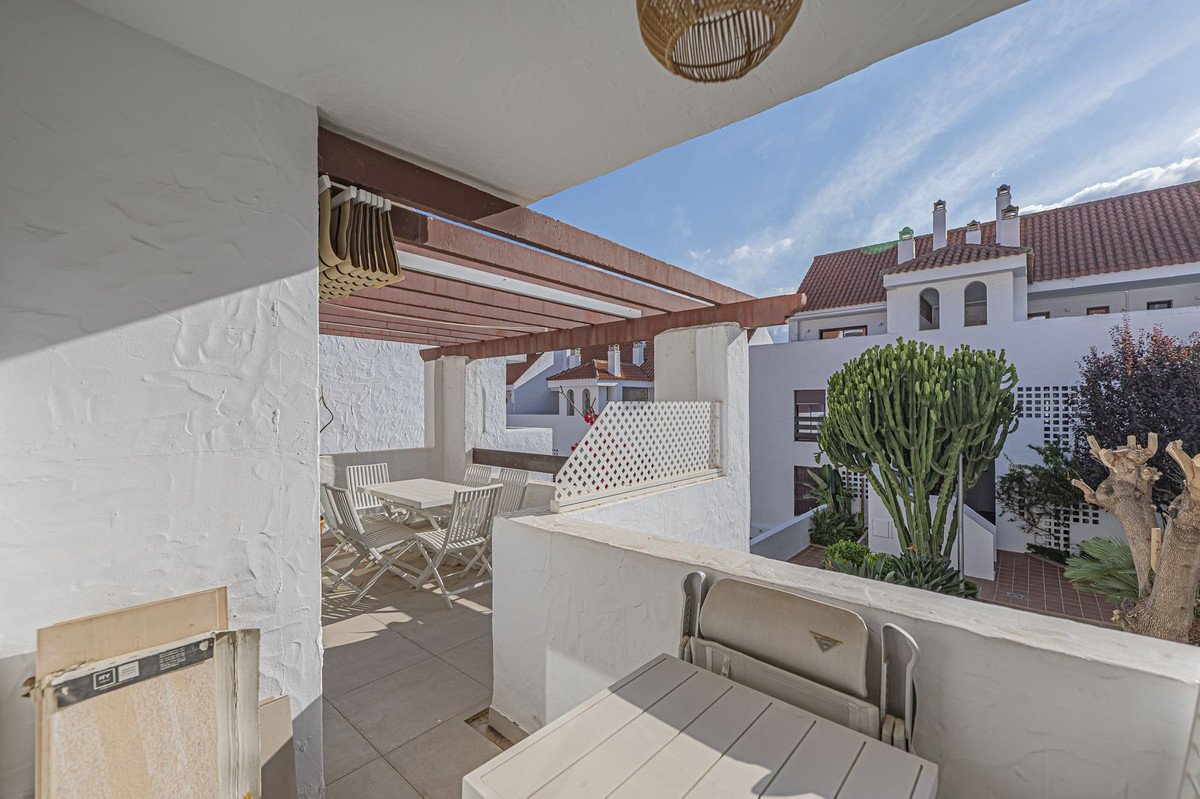 3 Bed Ground Floor Apartment in Nueva Andalucía