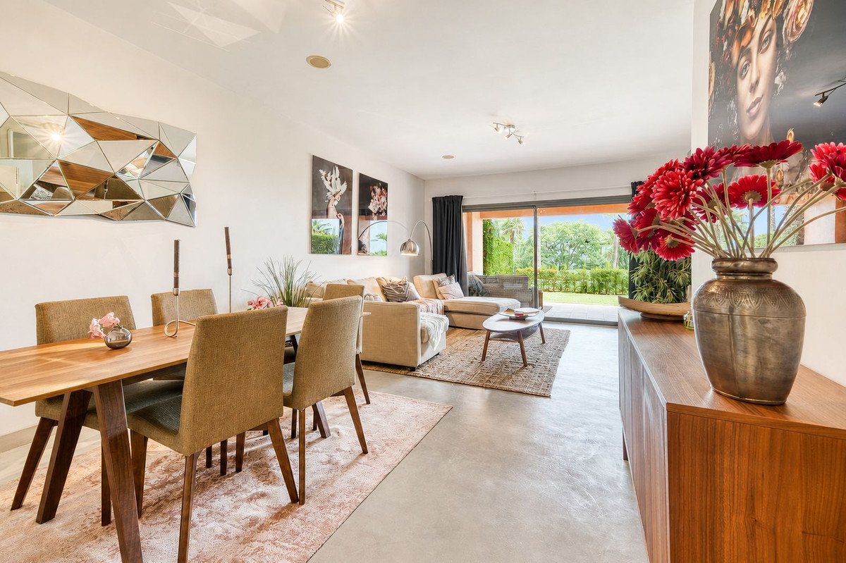 2 Bed Ground Floor Apartment in Los Flamingos