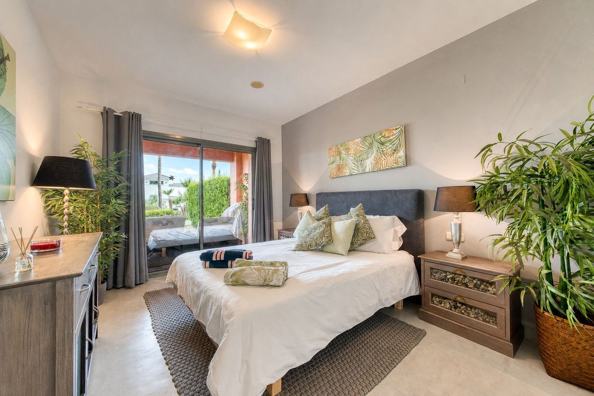 2 Bed Ground Floor Apartment in Los Flamingos