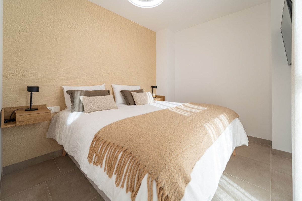 3 Bed Middle Floor Apartment in Los Pacos