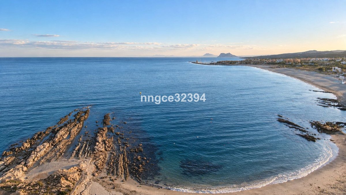 3 Bed Top Floor Apartment in Torreguadiaro