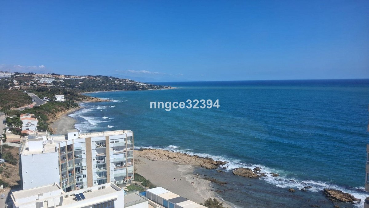 3 Bed Top Floor Apartment in Torreguadiaro