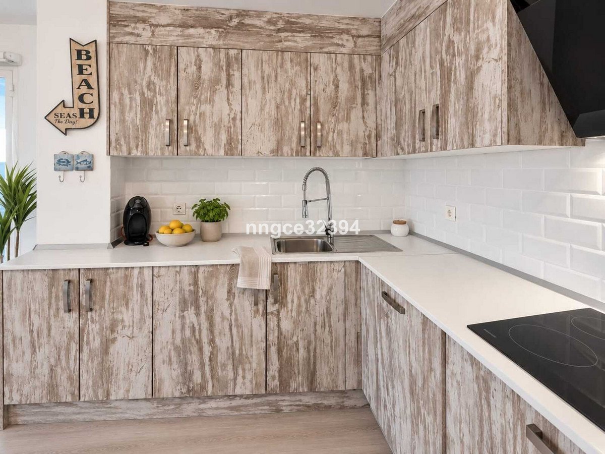 3 Bed Top Floor Apartment in Torreguadiaro